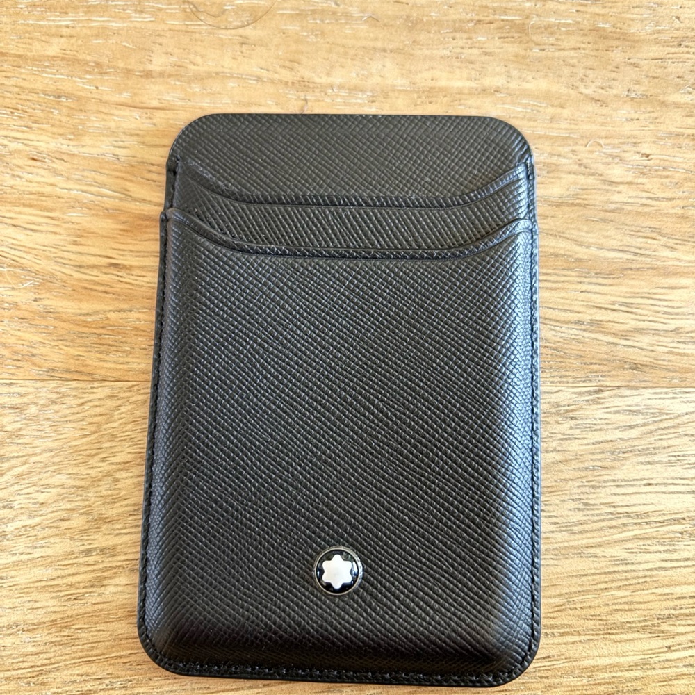 Montblanc Sartorial leather card holder with MagSafe. Like new condition.
